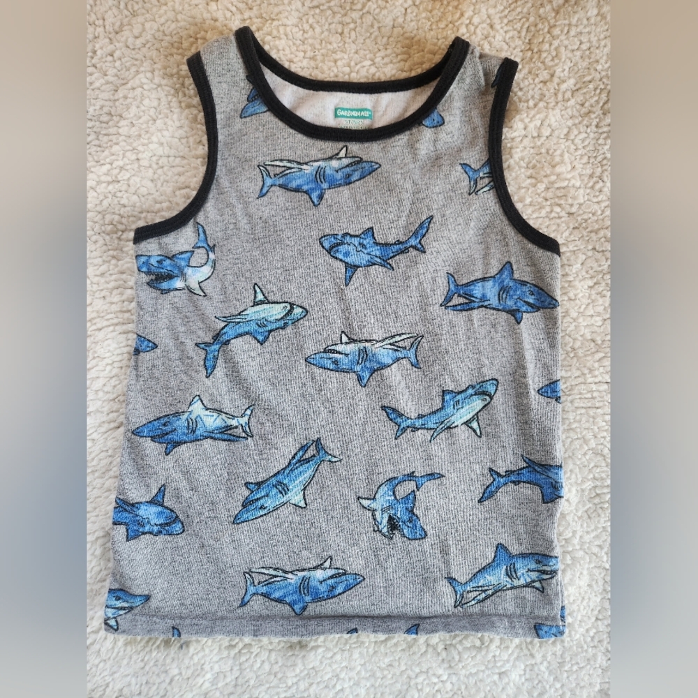 Boy's 5T Shark Tank